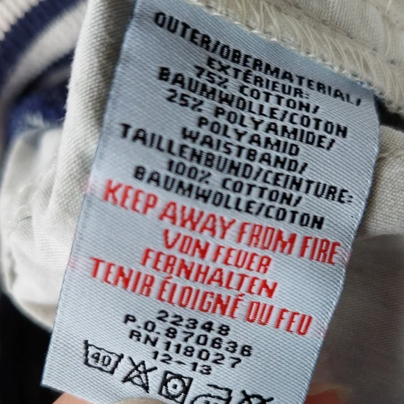 2013 (v)guc Mini Boden star shorts size 12 - Picture 8 of 15